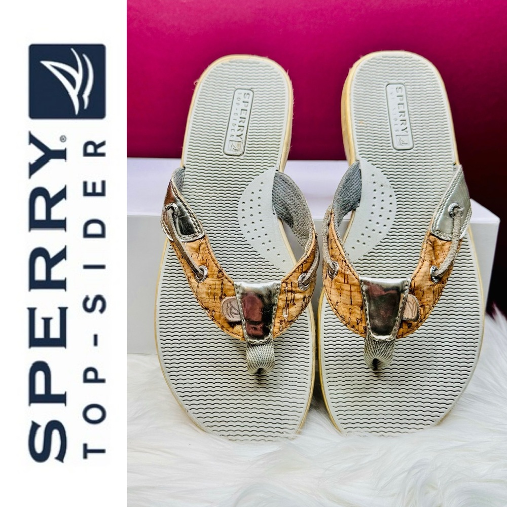 { Sperry } : Top-Sider Flip Flops in Silver/Cork